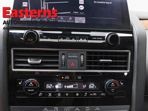 Used 2024 Nissan Armada SL w/ Captain's Chairs Package AWD/4WD image 19