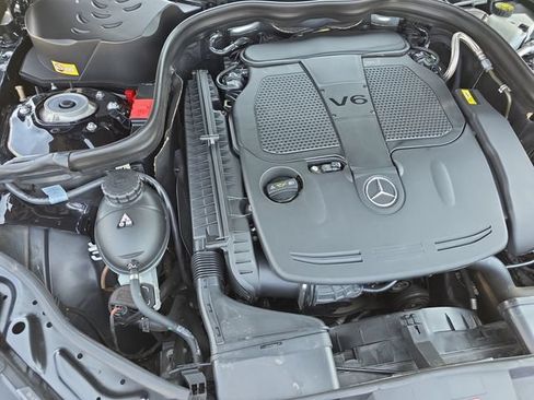 Used 2014 Mercedes-Benz E 350 4MATIC Sedan image 34