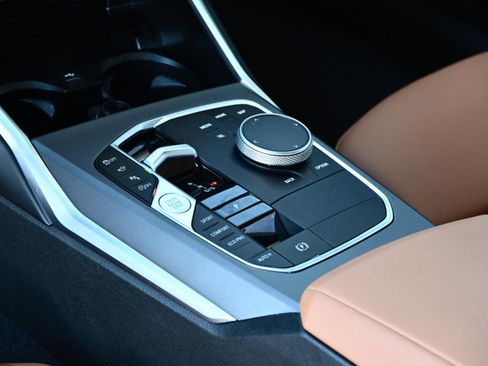 Certified 2025 BMW 230i Coupe image 22