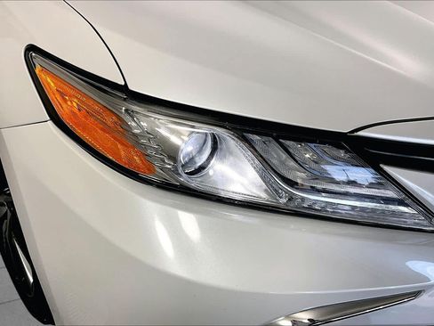 Used 2023 Toyota Camry XLE FWD image 25