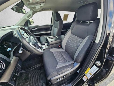 Used 2019 Toyota Tundra SR5 w/ SR5 Upgrade Package image 17
