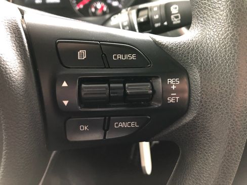 Used 2018 Kia Sorento L FWD image 35
