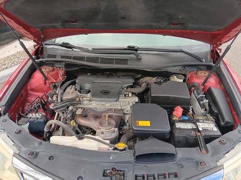 Used 2014 Toyota Camry LE FWD image 25