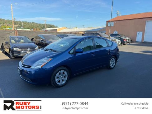 Used 2009 Toyota Prius w/ Pkg 2 FWD image 1