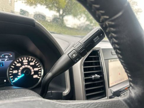 Used 2019 Ford F150 Lariat w/ FX4 Off-Road Package image 22