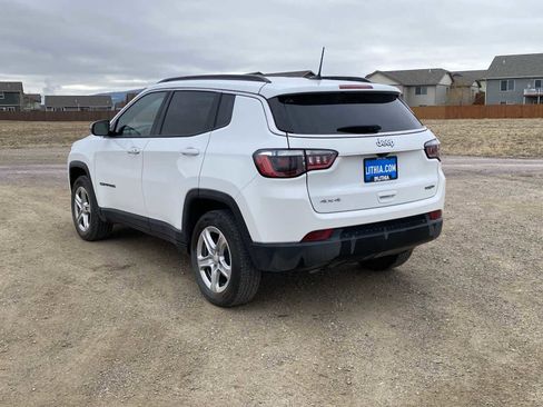 Used 2023 Jeep Compass Latitude w/ Convenience Group image 11