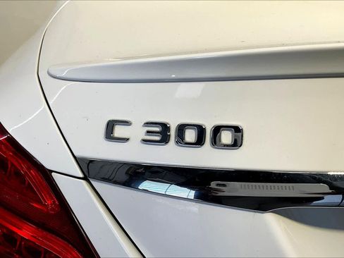 Used 2017 Mercedes-Benz C 300 4MATIC Sedan image 33