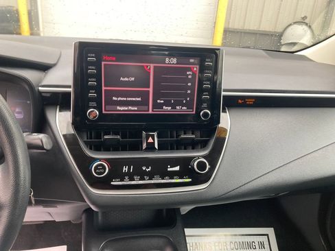 Used 2020 Toyota Corolla LE image 22