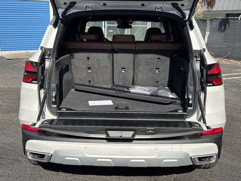 New 2026 BMW X5 xDrive40i w/ Climate Comfort Package image 11