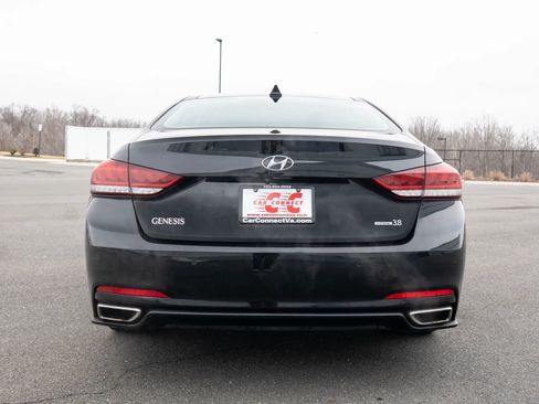 Used 2015 Hyundai Genesis 3.8 w/ Option Group 04 image 5