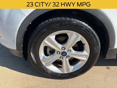 Used 2016 Ford Escape SE FWD image 10