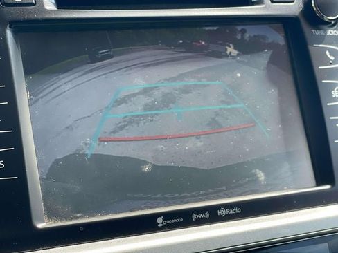 Used 2018 Toyota Highlander Plus AWD/4WD image 35