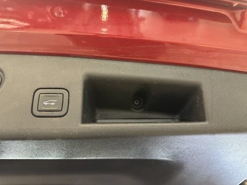 Used 2023 Chevrolet Equinox RS AWD/4WD image 28