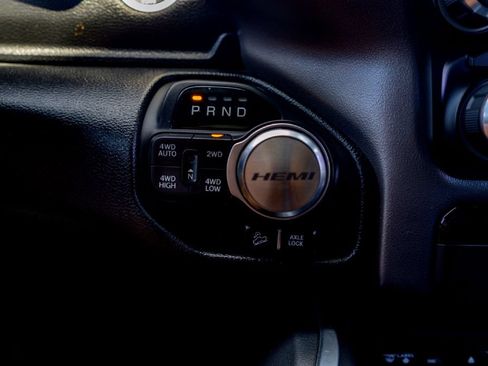 Used 2019 RAM 1500 Big Horn AWD/4WD image 19