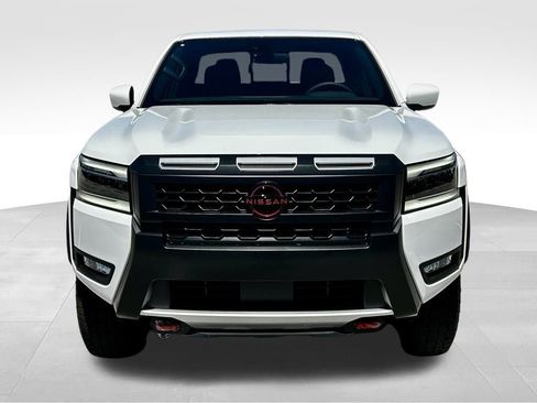 New 2025 Nissan Frontier PRO-4X w/ Tow Package image 9