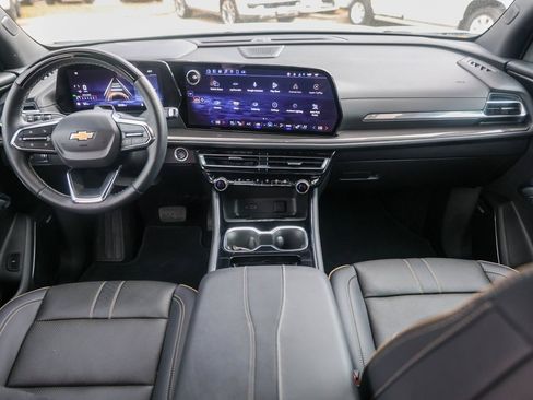 Used 2025 Chevrolet Traverse High Country image 25