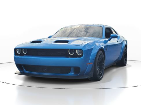 Used 2023 Dodge Challenger SRT Hellcat RWD image 3