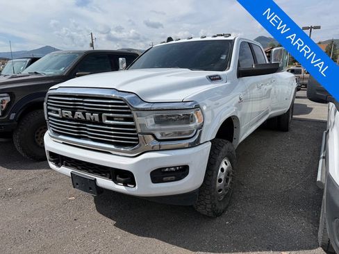 Used 2022 RAM 3500 Laramie AWD/4WD image 3
