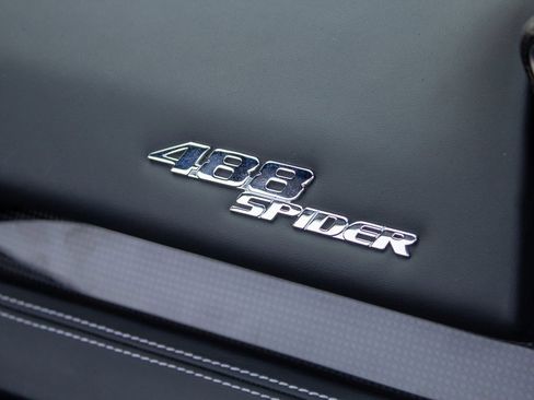 Used 2019 Ferrari 488 Spider Base image 22