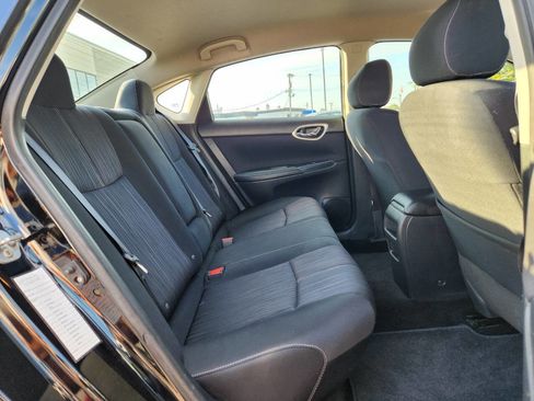 Used 2016 Nissan Sentra SV image 15