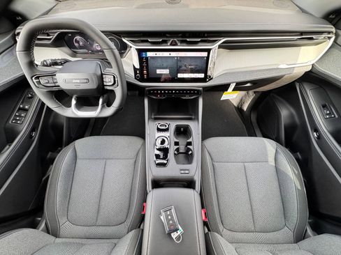 New 2026 Jeep Cherokee Laredo AWD/4WD image 12