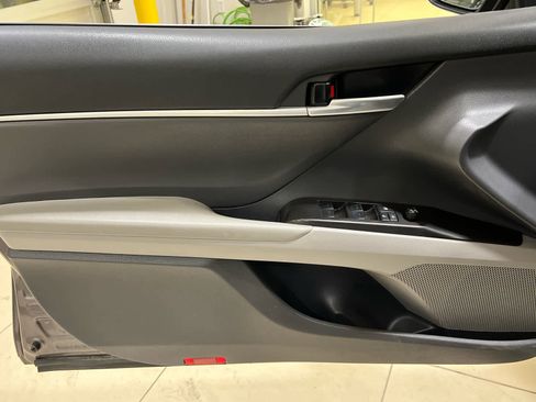 Used 2023 Toyota Camry LE w/ Convenience Package image 11