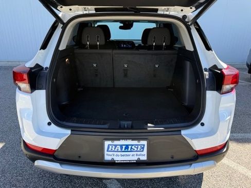 Used 2024 Chevrolet TrailBlazer LT w/ Convenience Package AWD/4WD image 19