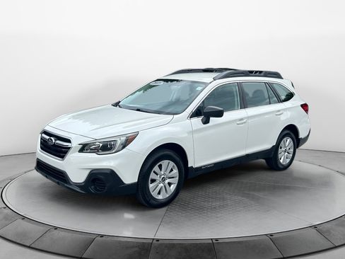 Used 2018 Subaru Outback 2.5i AWD/4WD image 3