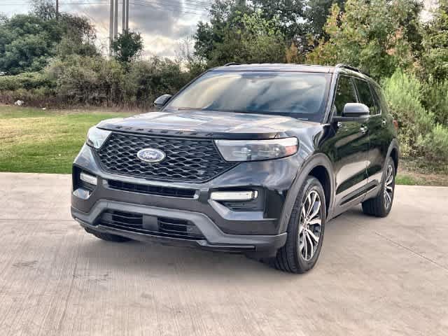 Used 2020 Ford Explorer ST w/ Premium Technology Package AWD/4WD image 2