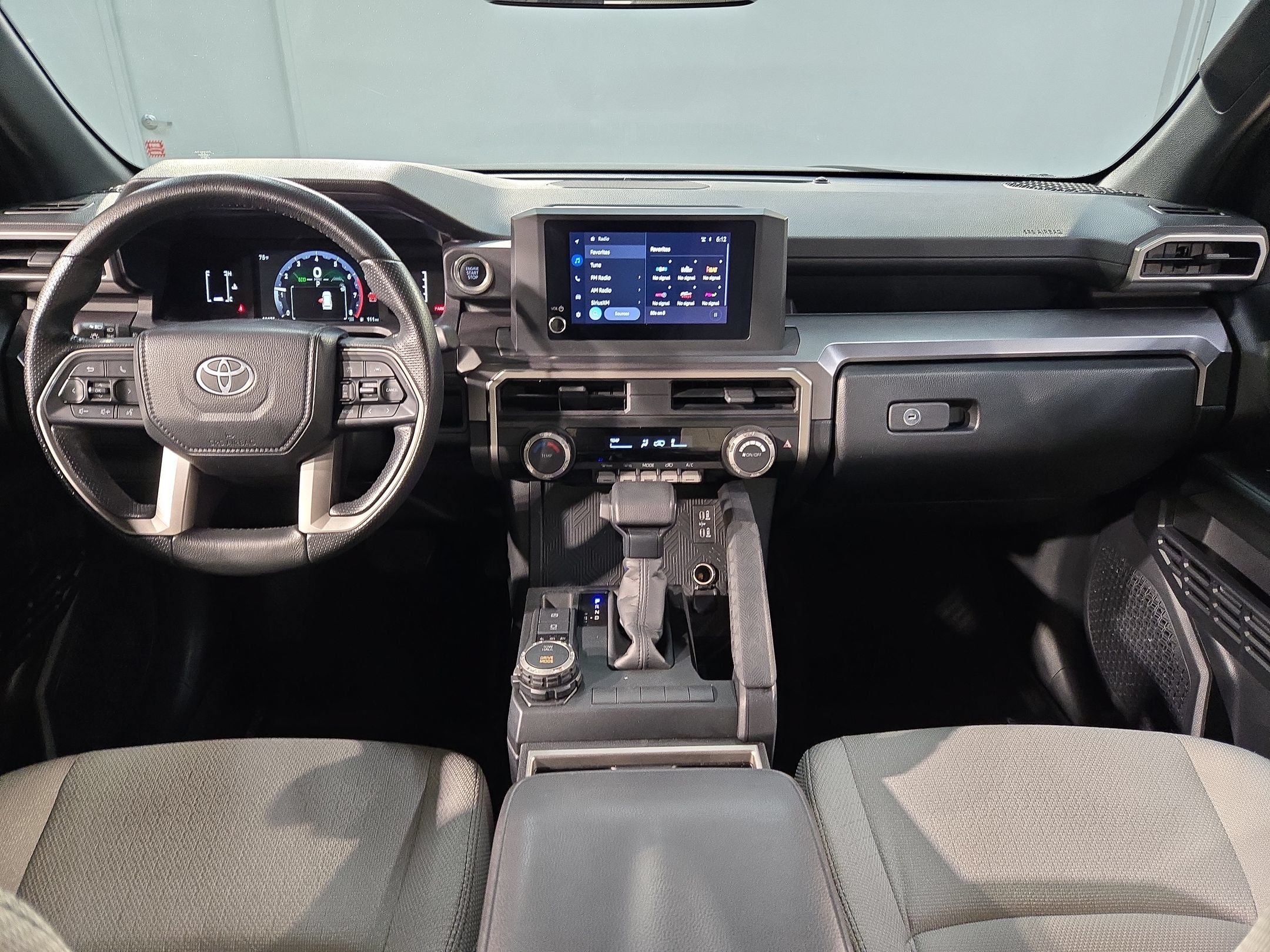 Certified 2025 Toyota 4Runner SR5 AWD/4WD image 10