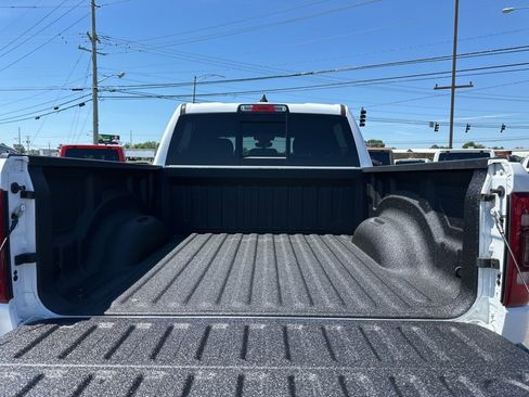 Used 2023 RAM 1500 Big Horn AWD/4WD image 10