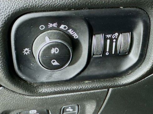 Used 2025 RAM 1500 Big Horn AWD/4WD image 14