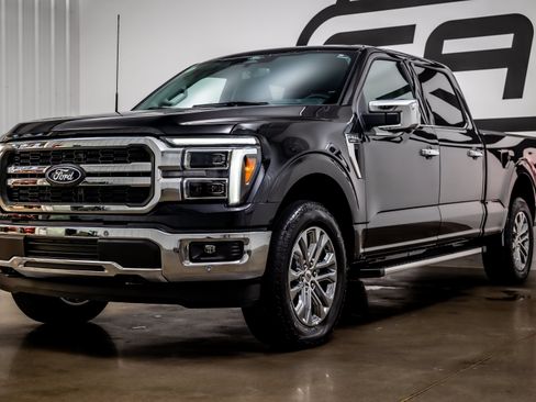 Used 2025 Ford F150 Lariat w/ Equipment Group 502A High AWD/4WD image 25