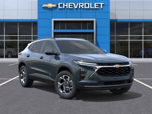 New 2026 Chevrolet Trax LT image 8