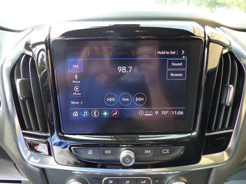 Used 2023 Chevrolet Traverse LT AWD/4WD image 31
