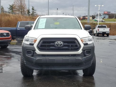 Used 2023 Toyota Tacoma SR image 2