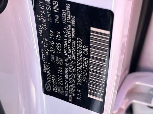 New 2025 Hyundai Venue SEL image 27