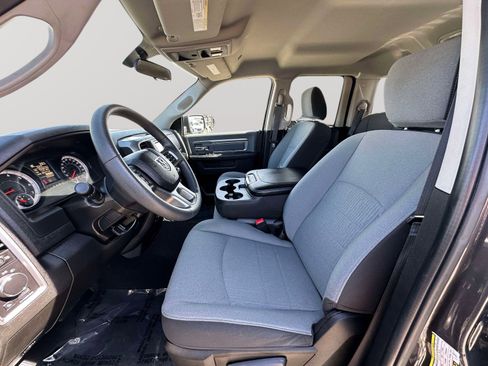 Used 2024 RAM 1500 Classic SLT AWD/4WD image 20
