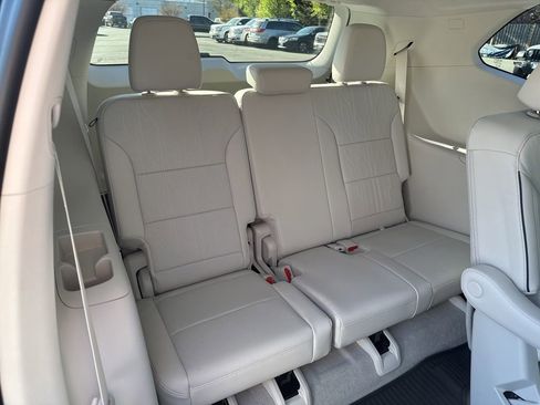 New 2026 Buick Enclave Avenir w/ Super Cruise Package AWD/4WD image 13