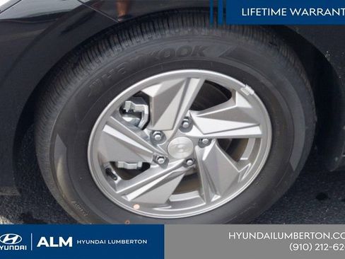 New 2026 Hyundai Elantra SE FWD image 12