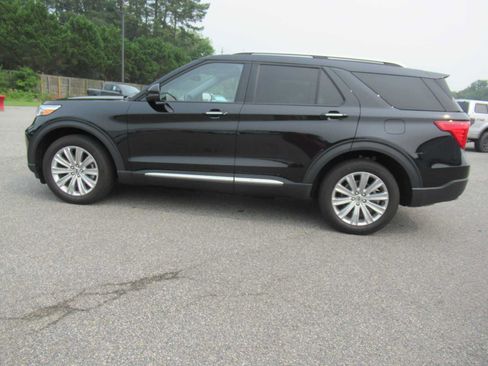 Used 2023 Ford Explorer Limited w/ Limited Technology Package AWD/4WD image 8