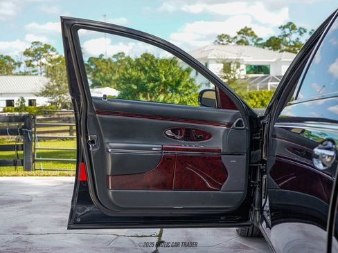 Used 2009 Maybach 62 image 24