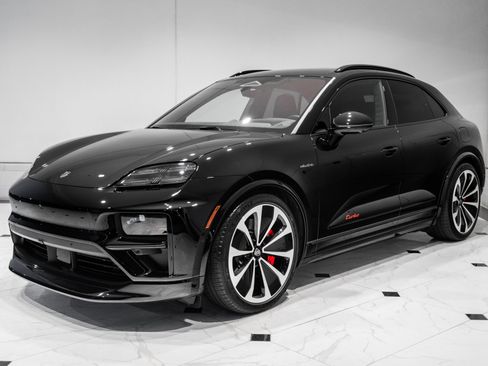 Used 2025 Porsche Macan Turbo Electric AWD/4WD image 5