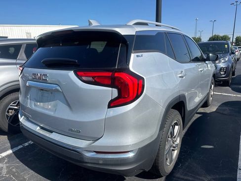 Used 2018 GMC Terrain SLT w/ Preferred Package AWD/4WD image 3