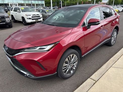 Used 2024 Toyota Venza Limited AWD/4WD image 6