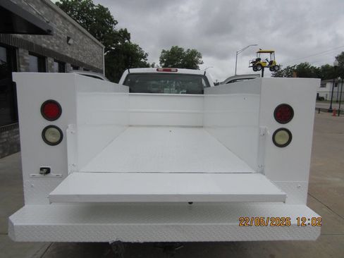 Used 2006 Chevrolet Silverado 2500 W/T RWD image 16
