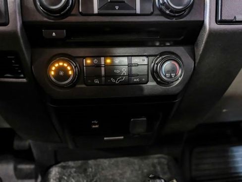 Used 2018 Ford F550 2WD Regular Cab Super Duty image 20