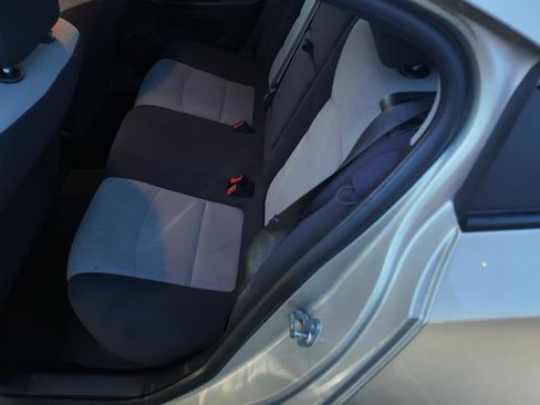 Used 2014 Chevrolet Cruze LS image 10