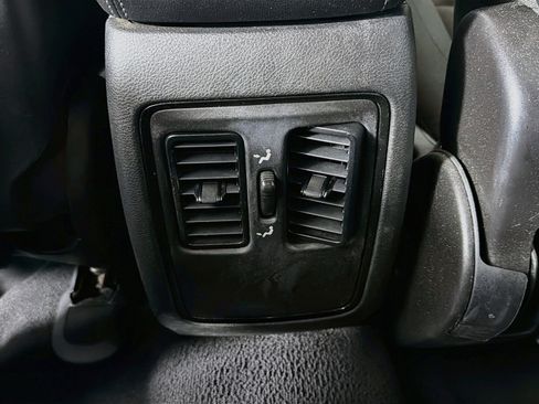 Used 2023 Dodge Durango SXT RWD image 28