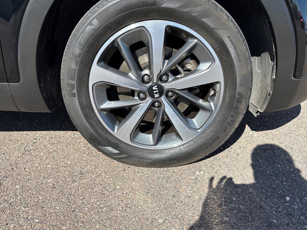 Used 2019 Kia Sorento EX FWD image 31